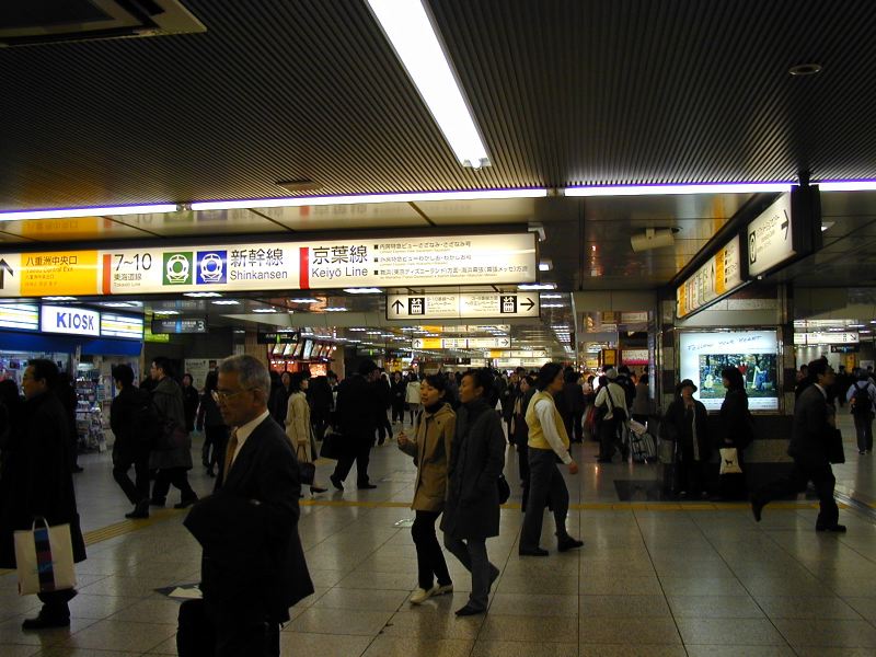 03_tokyo_station_1.jpg