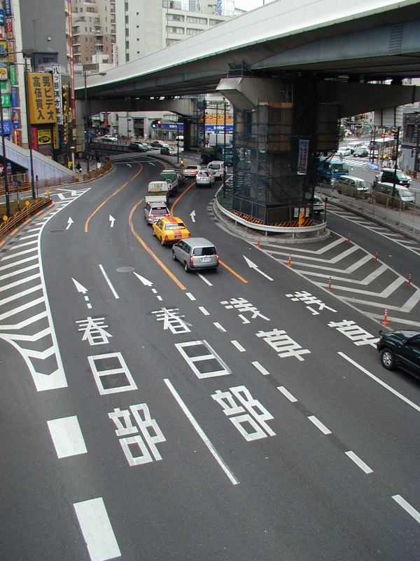 15_streets_at_ueno_station.jpg