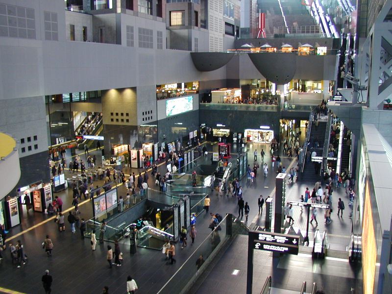 23_kyoto_station_1.jpg